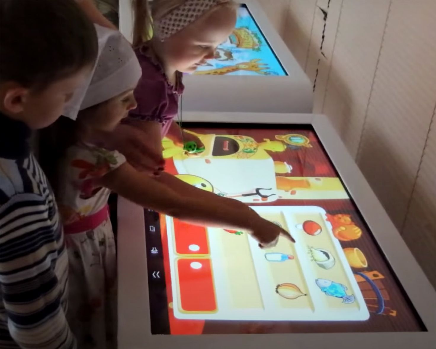Интерактивные детские столы для дошкольного образования в России